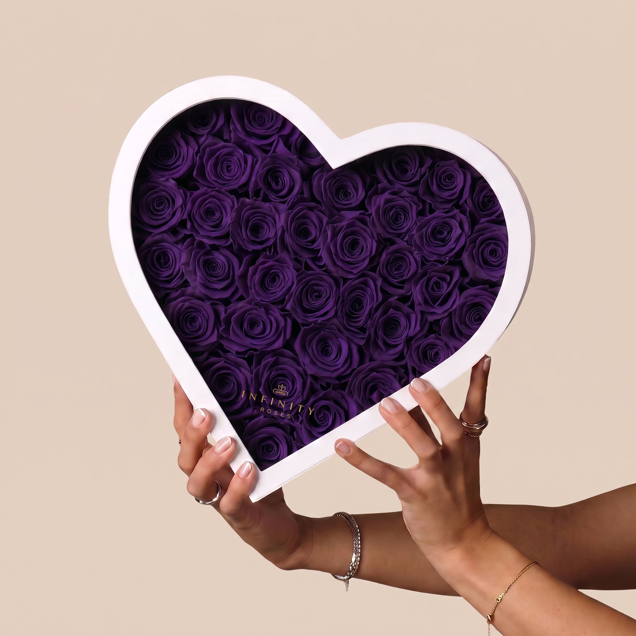 Grand Heart Box - Violet Rose - White Box